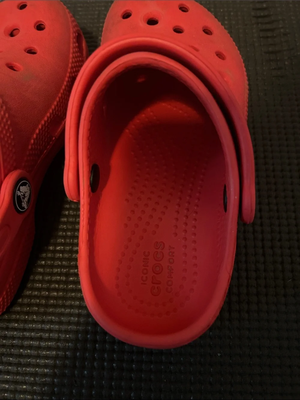 CROCS red kids